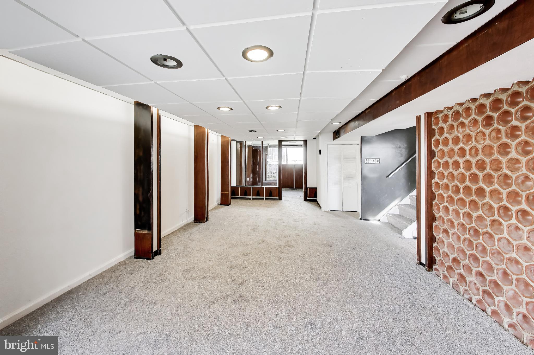 GLENARDEN WOODS - Residential