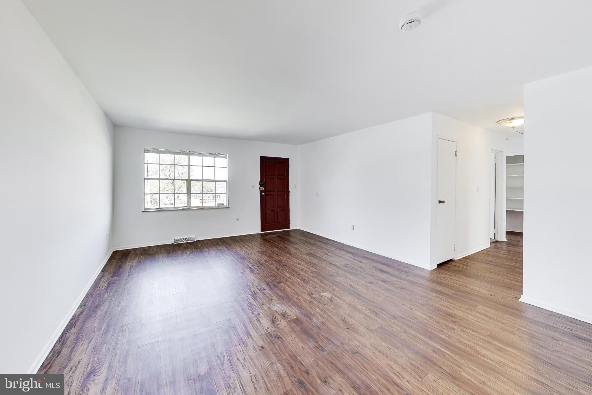 GLENARDEN WOODS - Residential