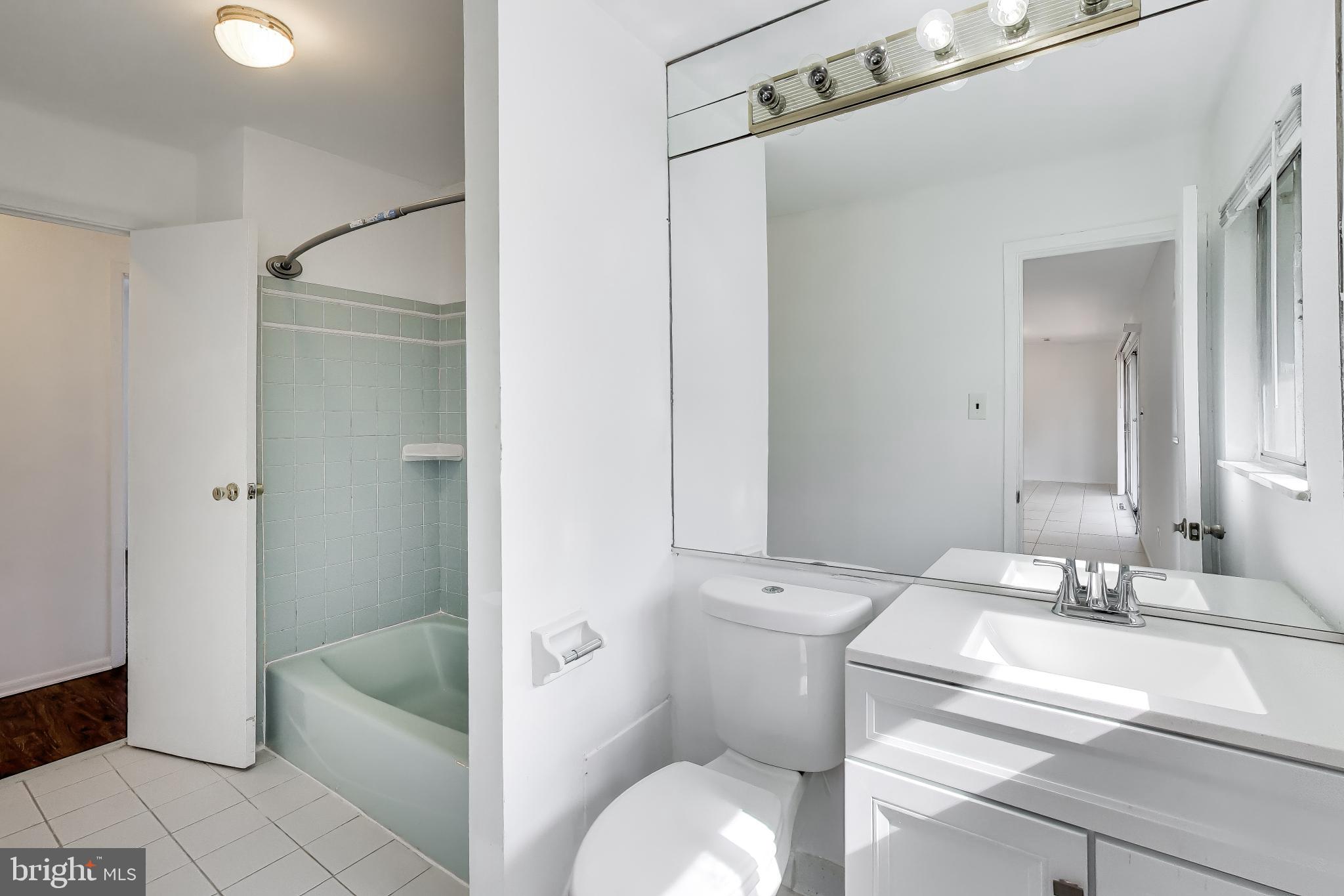 GLENARDEN WOODS - Residential