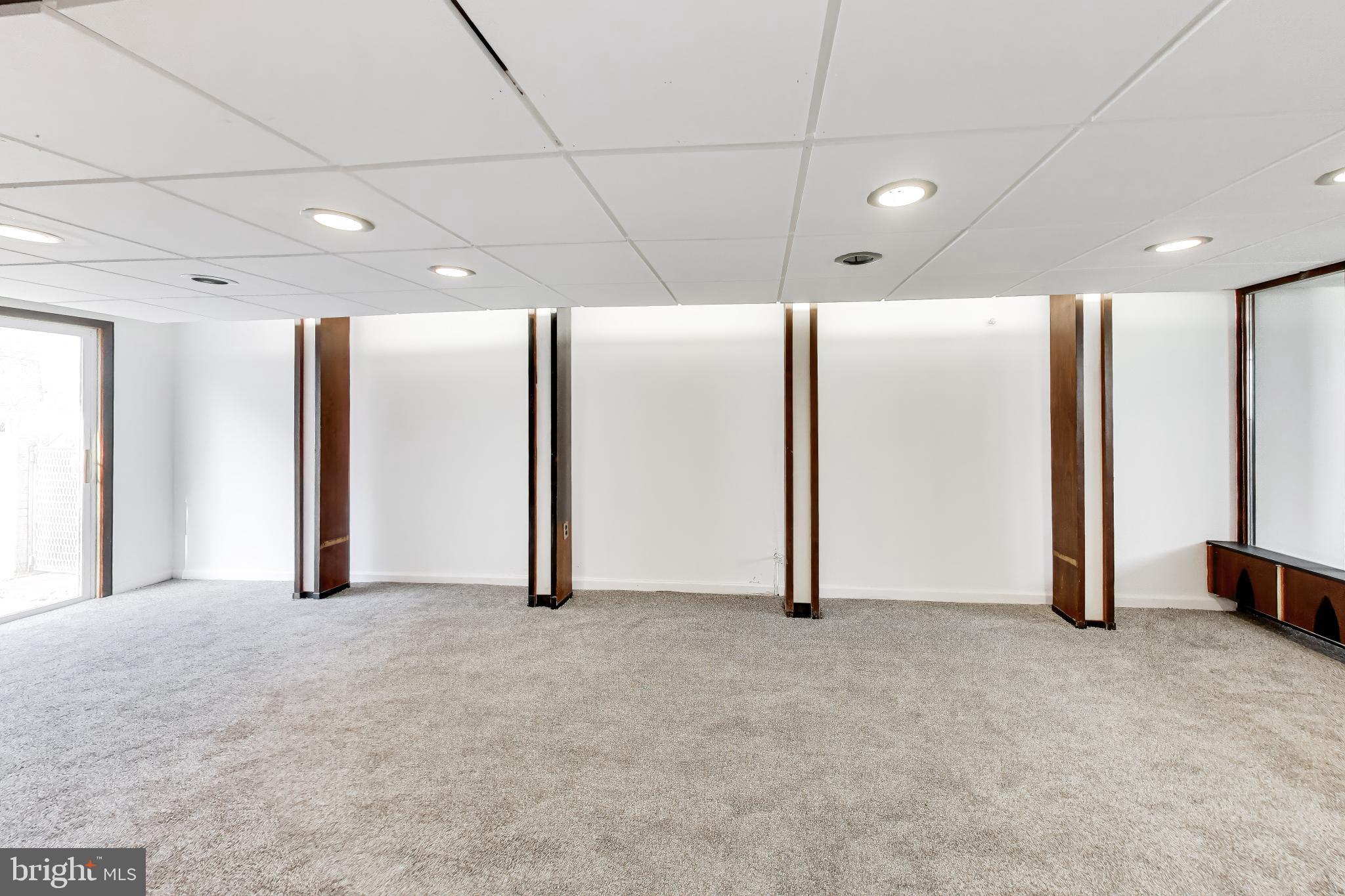 GLENARDEN WOODS - Residential