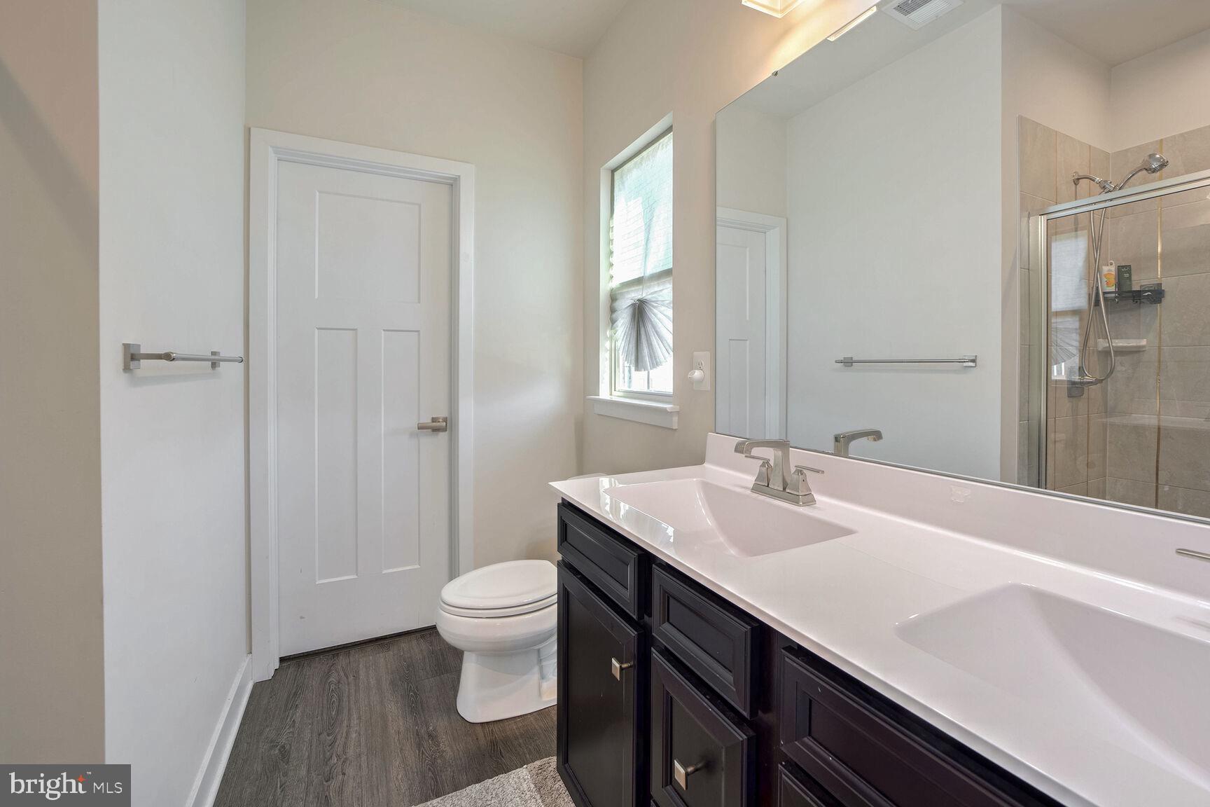 TANYARD SHORES - Residential Lease