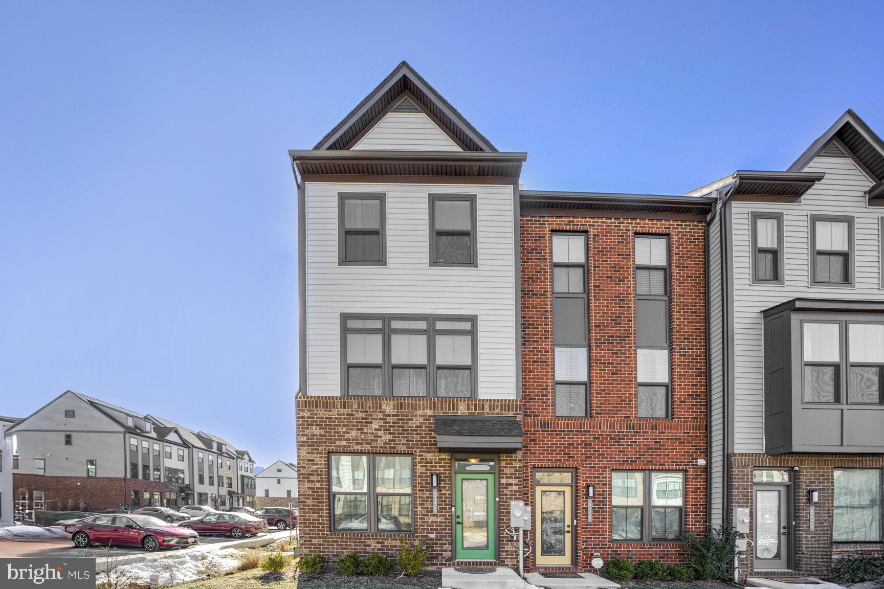 TANYARD SHORES - Residential Lease