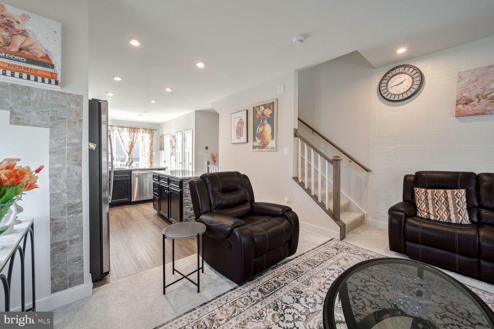 TANYARD SHORES - Residential Lease