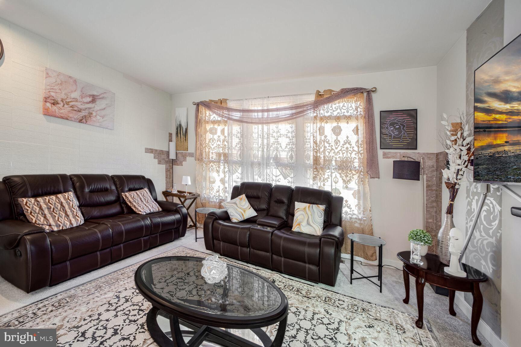 TANYARD SHORES - Residential Lease