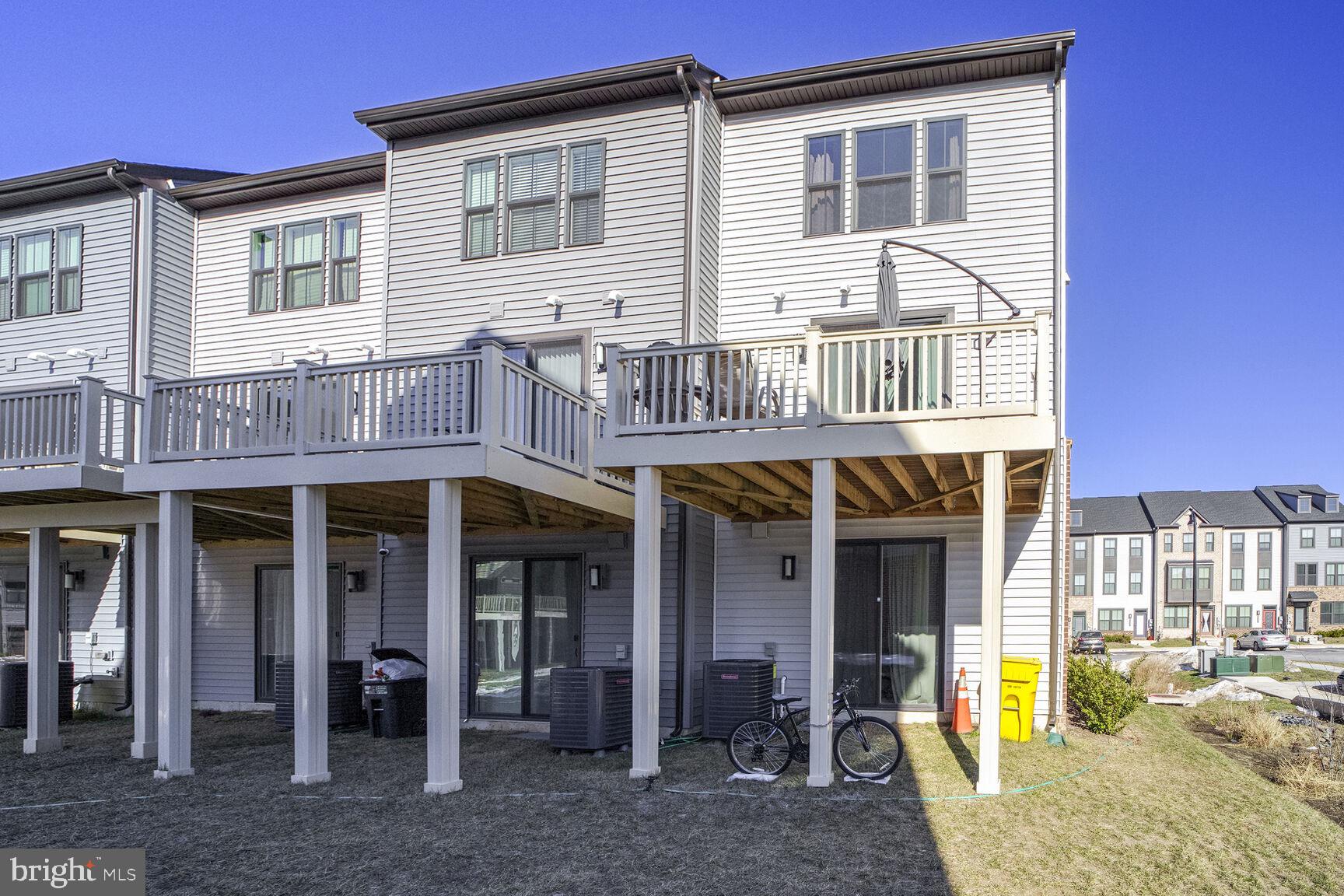 TANYARD SHORES - Residential Lease