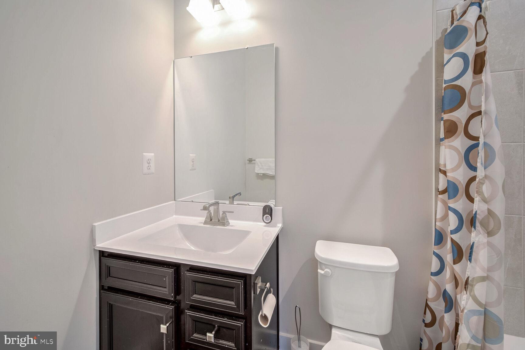 TANYARD SHORES - Residential Lease