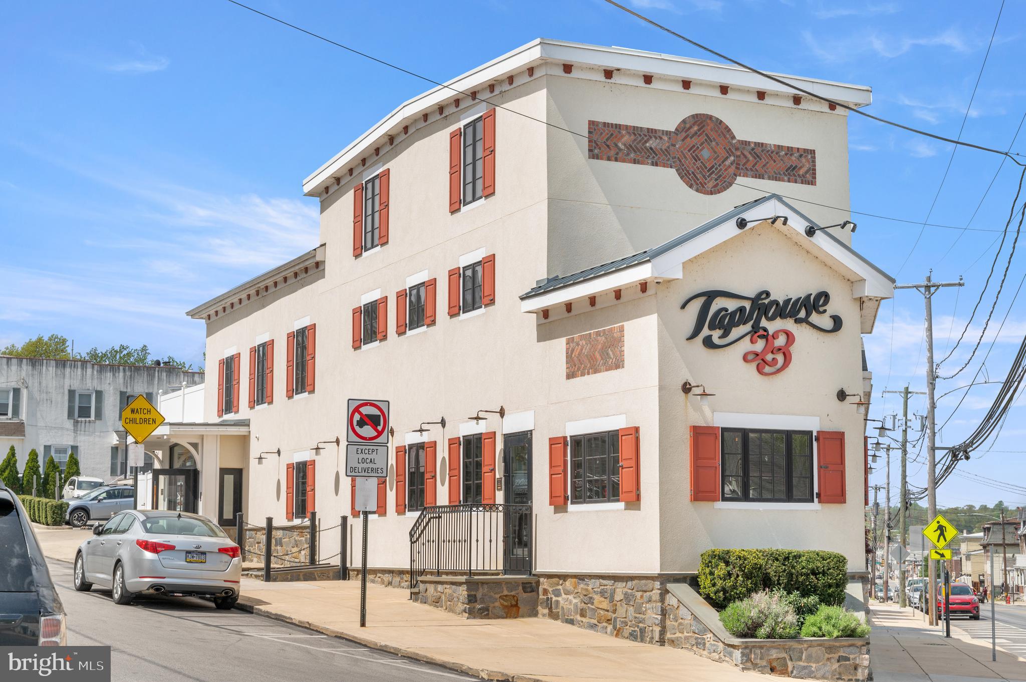 RIVER POINTE - Residential