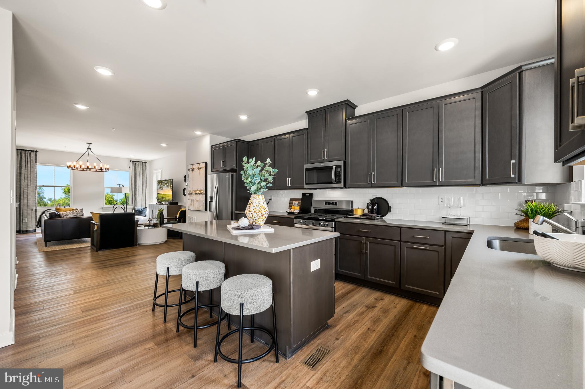 RIVER POINTE - Residential