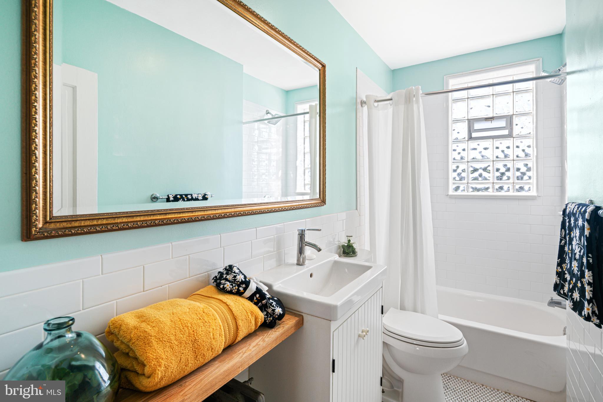 BRIDESBURG - Residential