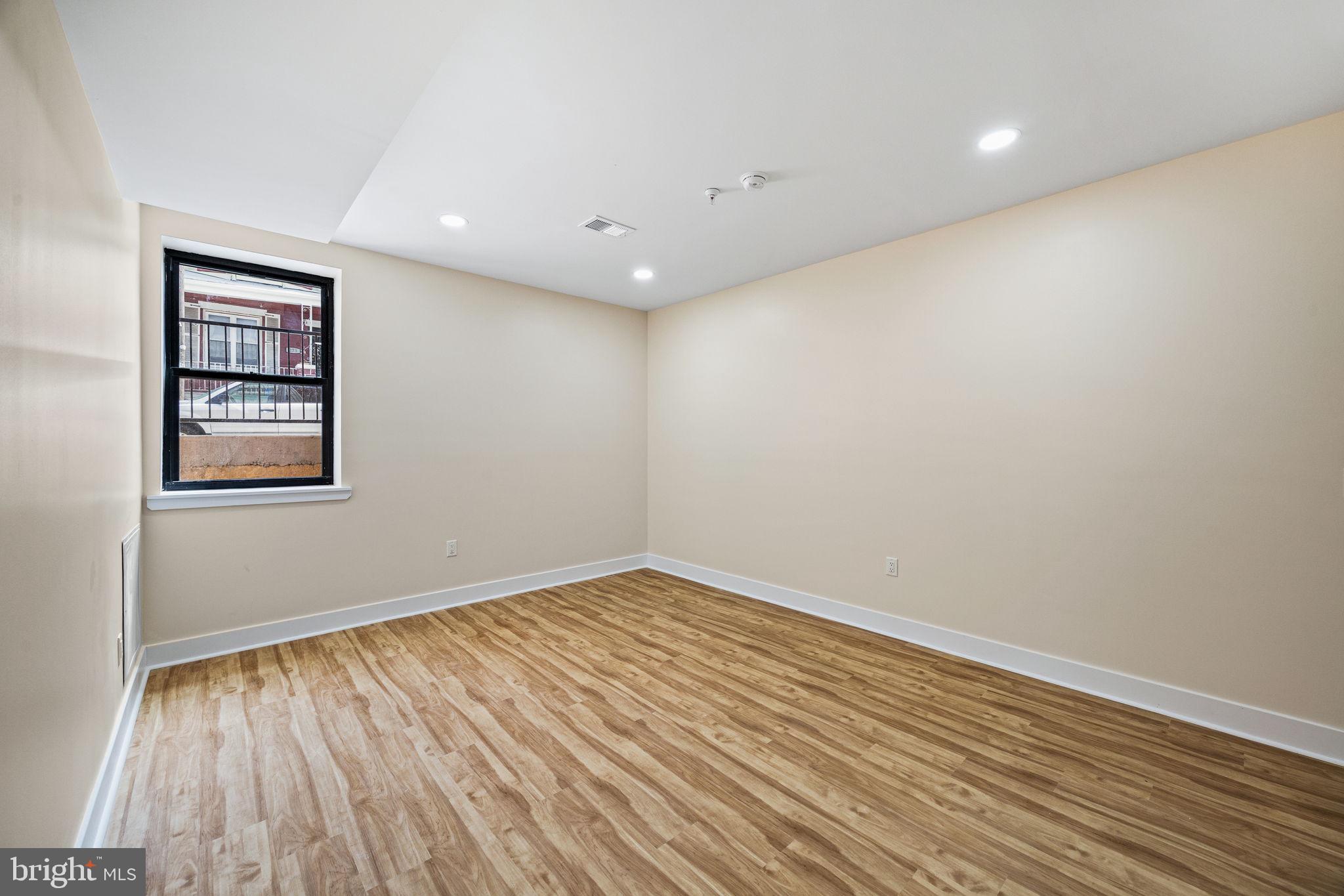COBBS CREEK - Residential Lease