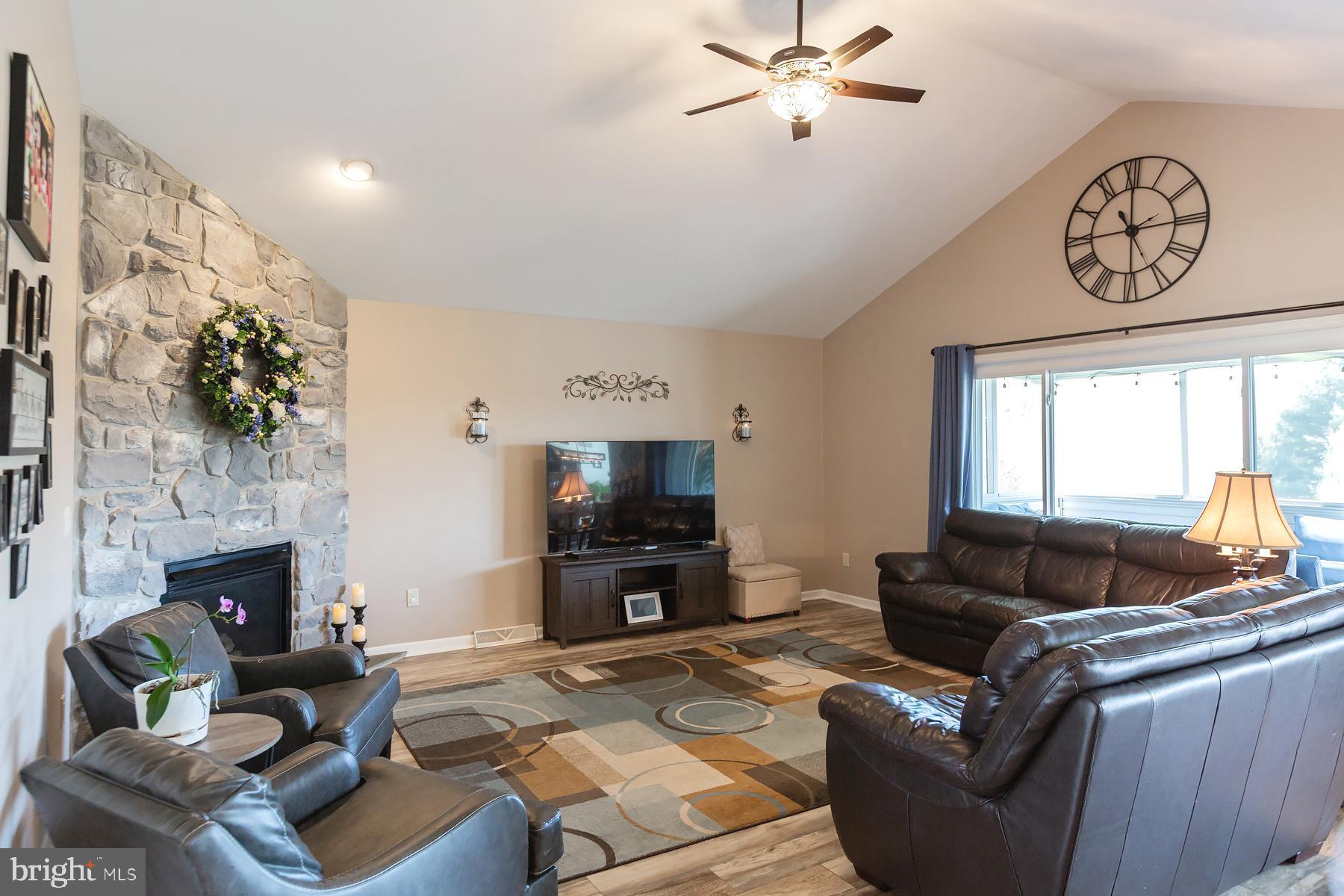 2050 CLOVERTON DRIVE