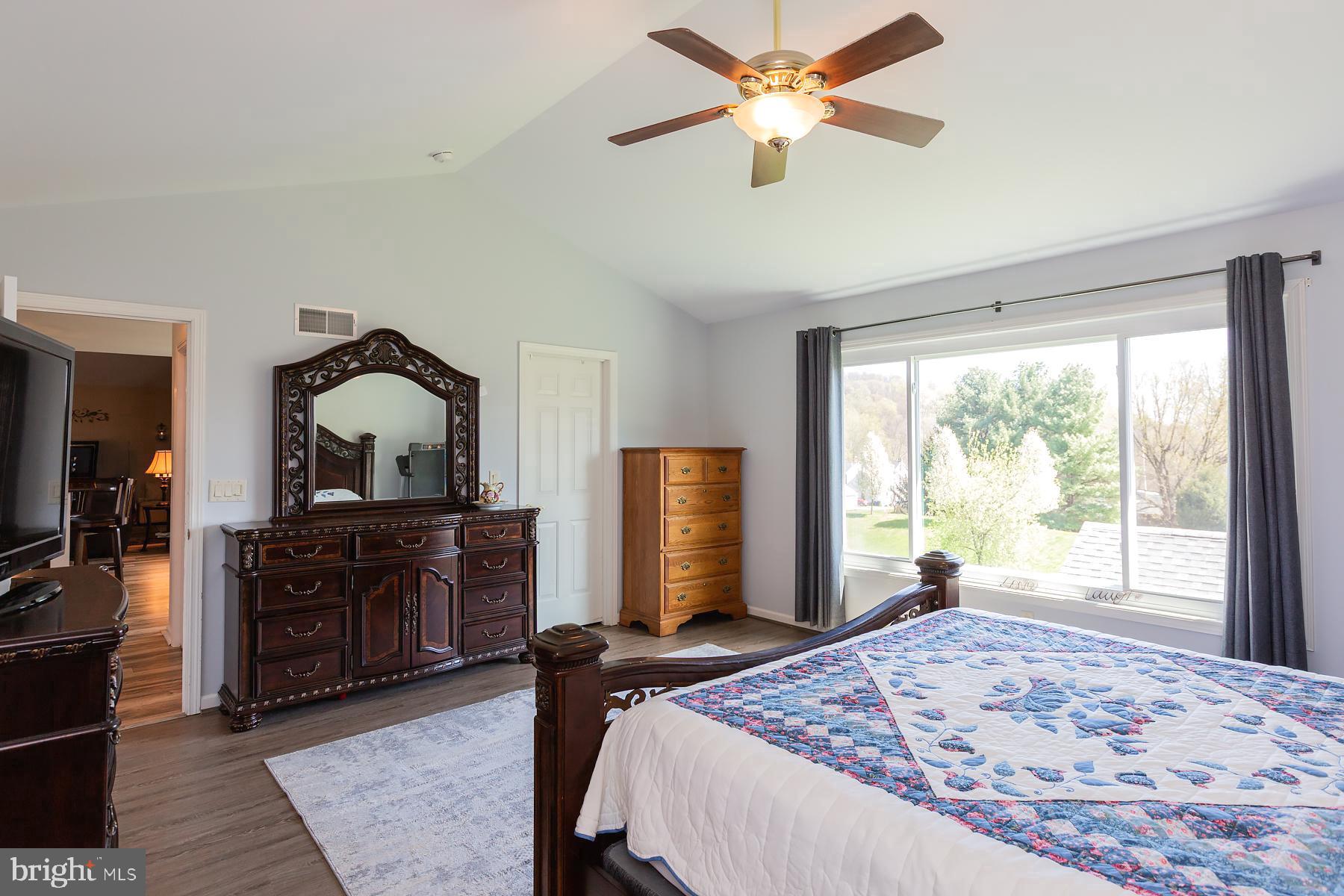 NORWOOD ESTATES - Residential