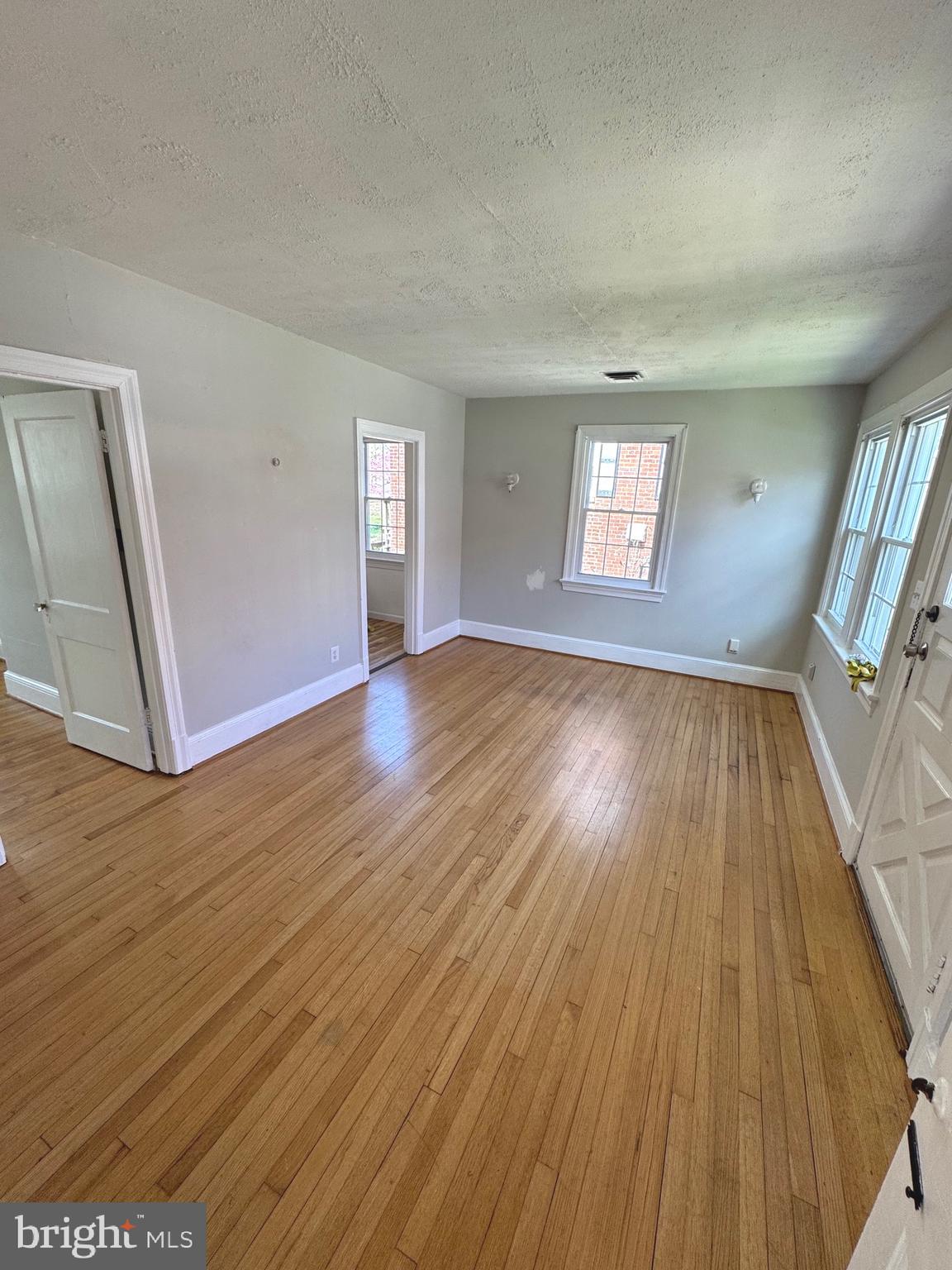 BALLSTON - Residential Lease