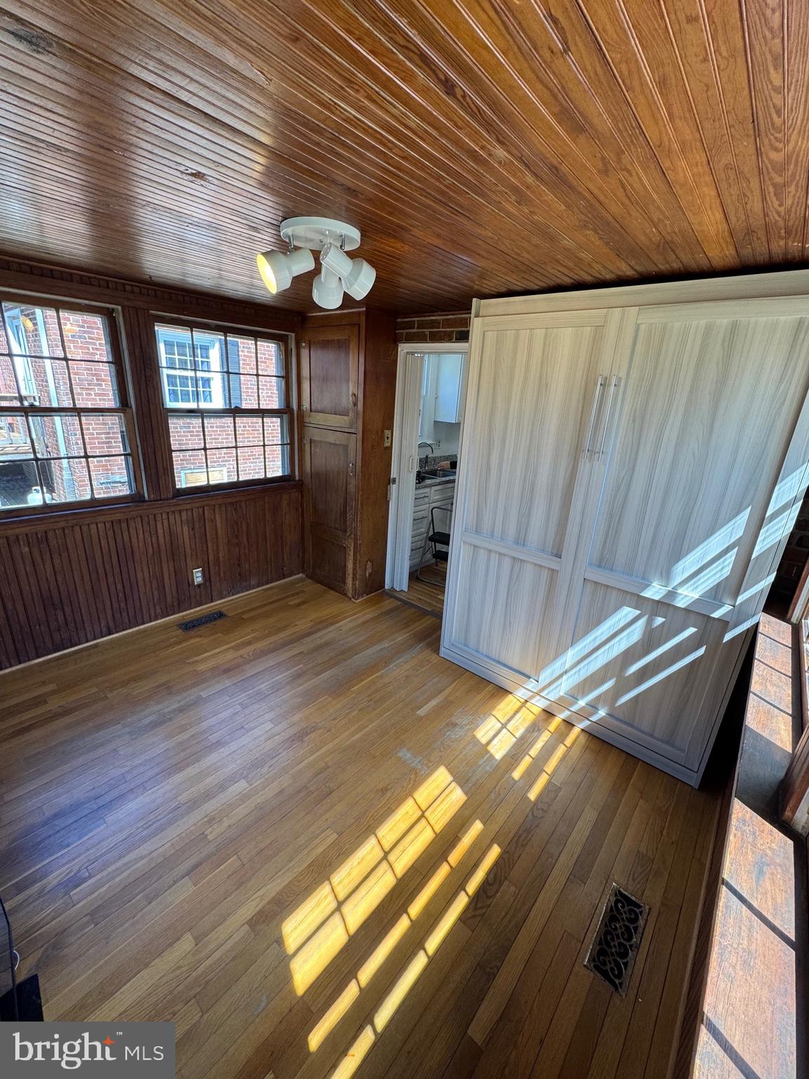 BALLSTON - Residential Lease