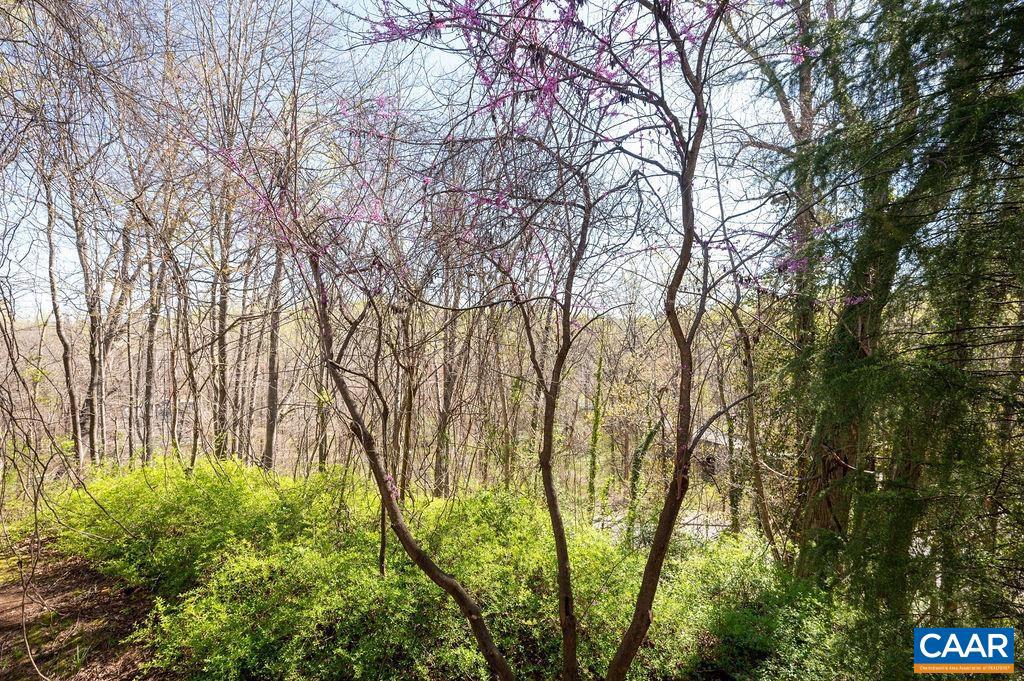 MELBOURNE PARK CONDOS - Residential