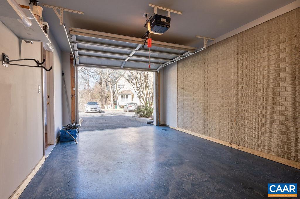 MELBOURNE PARK CONDOS - Residential