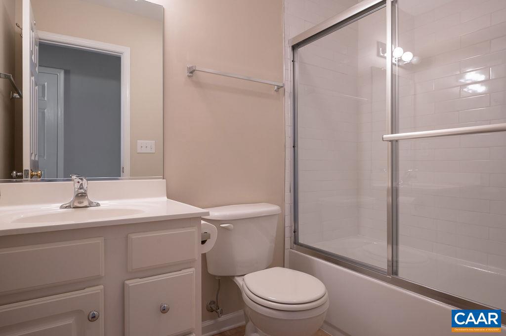 MELBOURNE PARK CONDOS - Residential