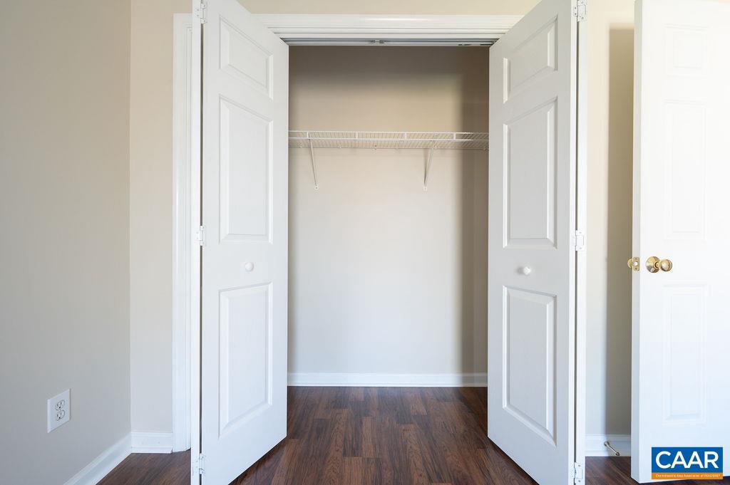 MELBOURNE PARK CONDOS - Residential