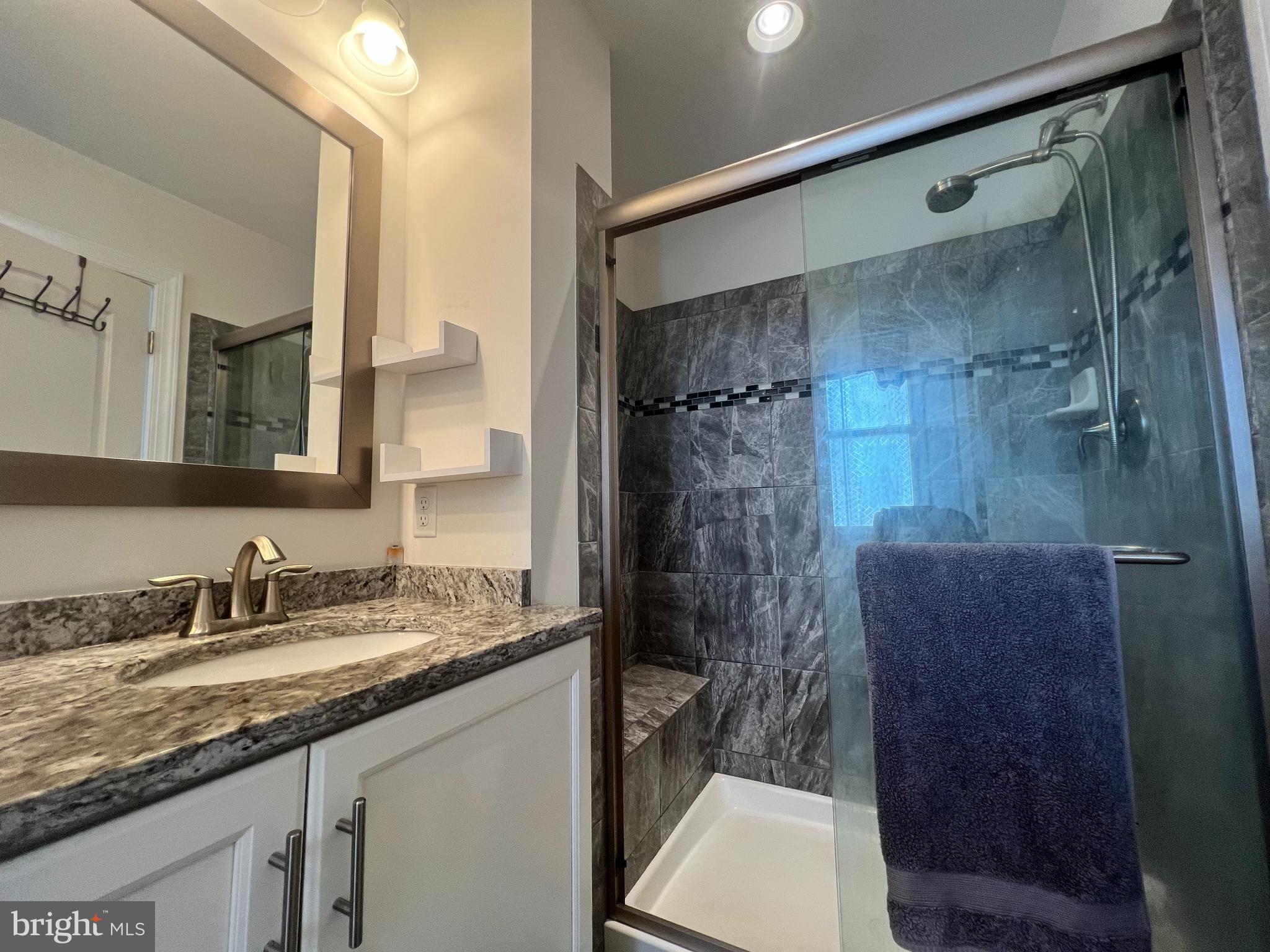 ANNAPOLIS NECK - Residential Lease