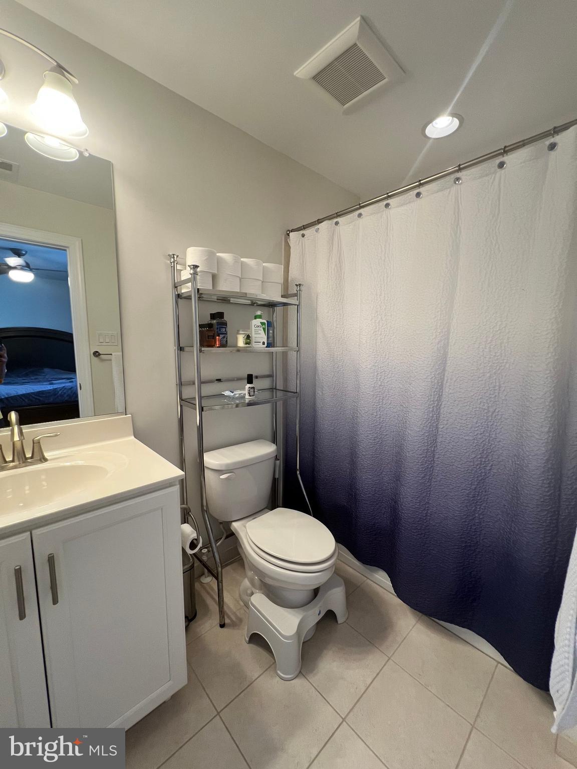 ANNAPOLIS NECK - Residential Lease