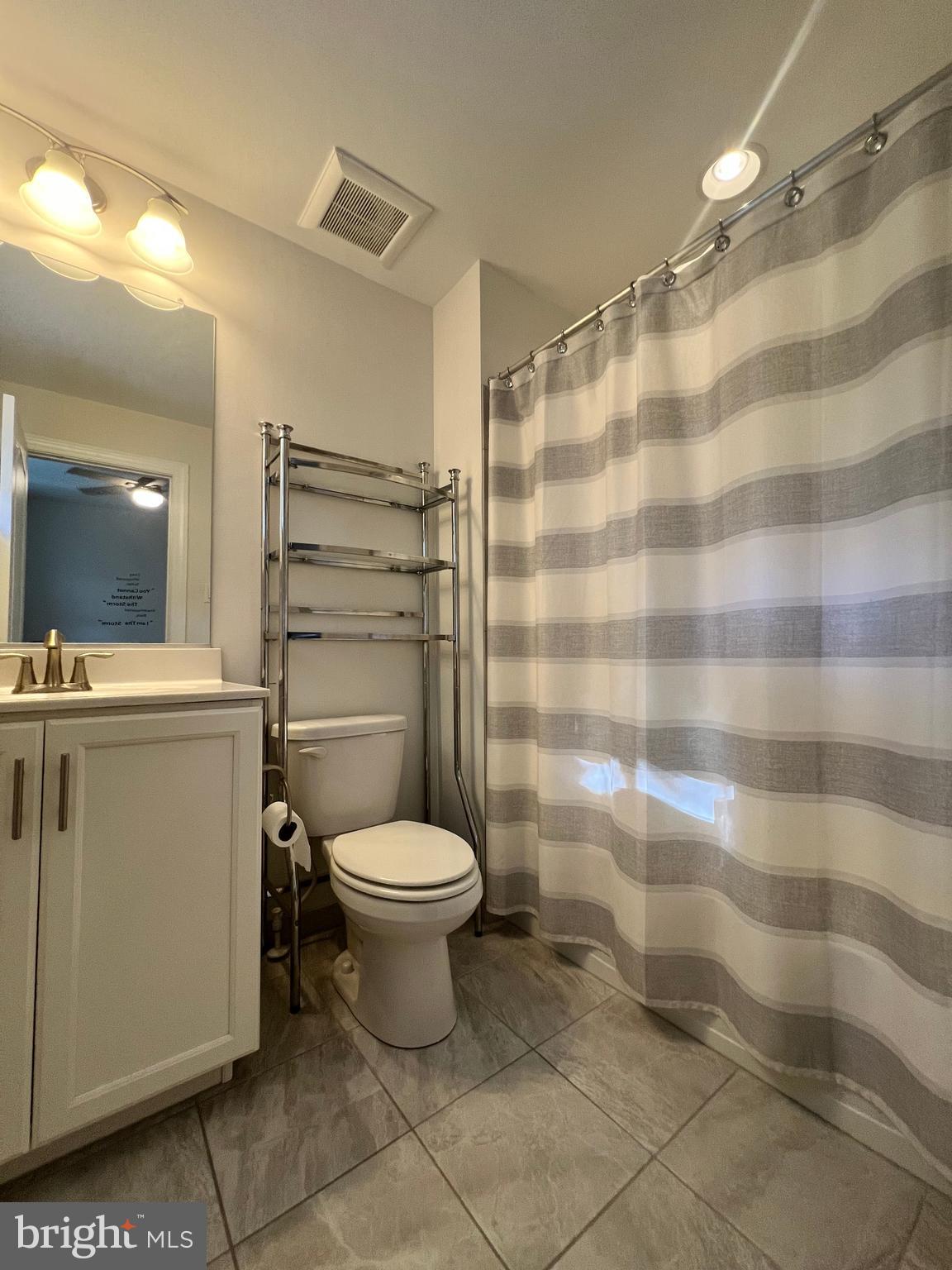 ANNAPOLIS NECK - Residential Lease