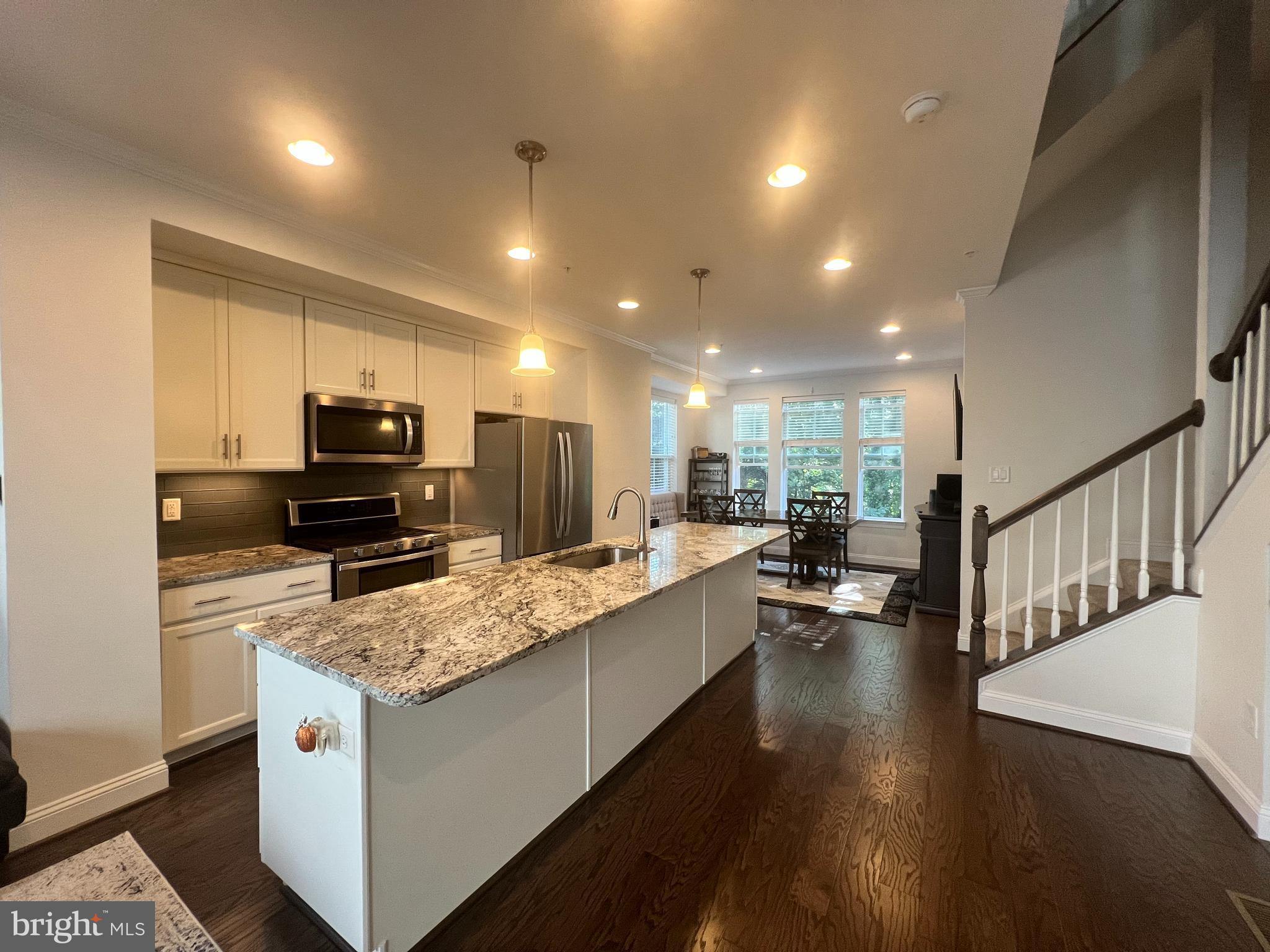 ANNAPOLIS NECK - Residential Lease