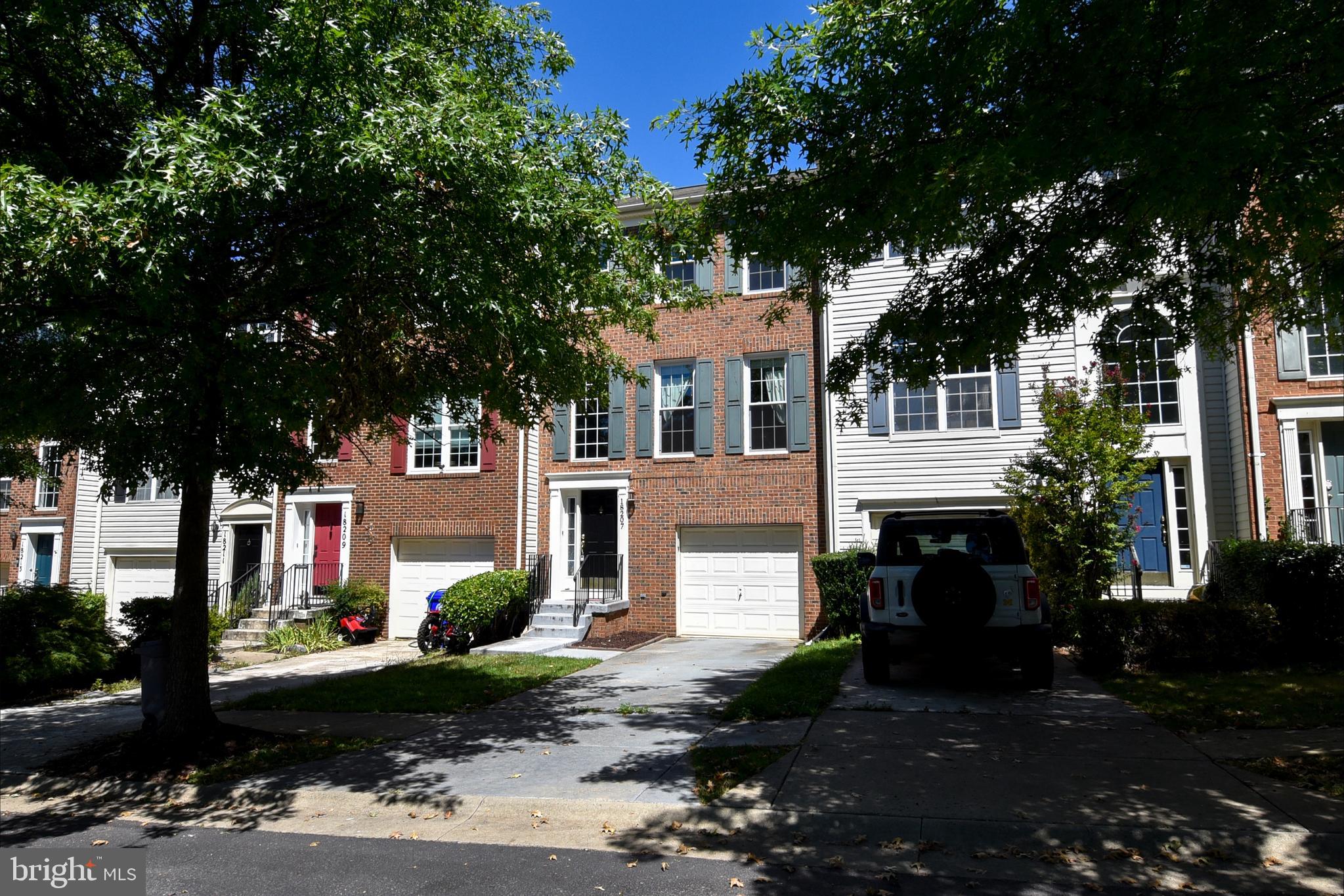 HOYLES MILL VILLAGE - Residential Lease