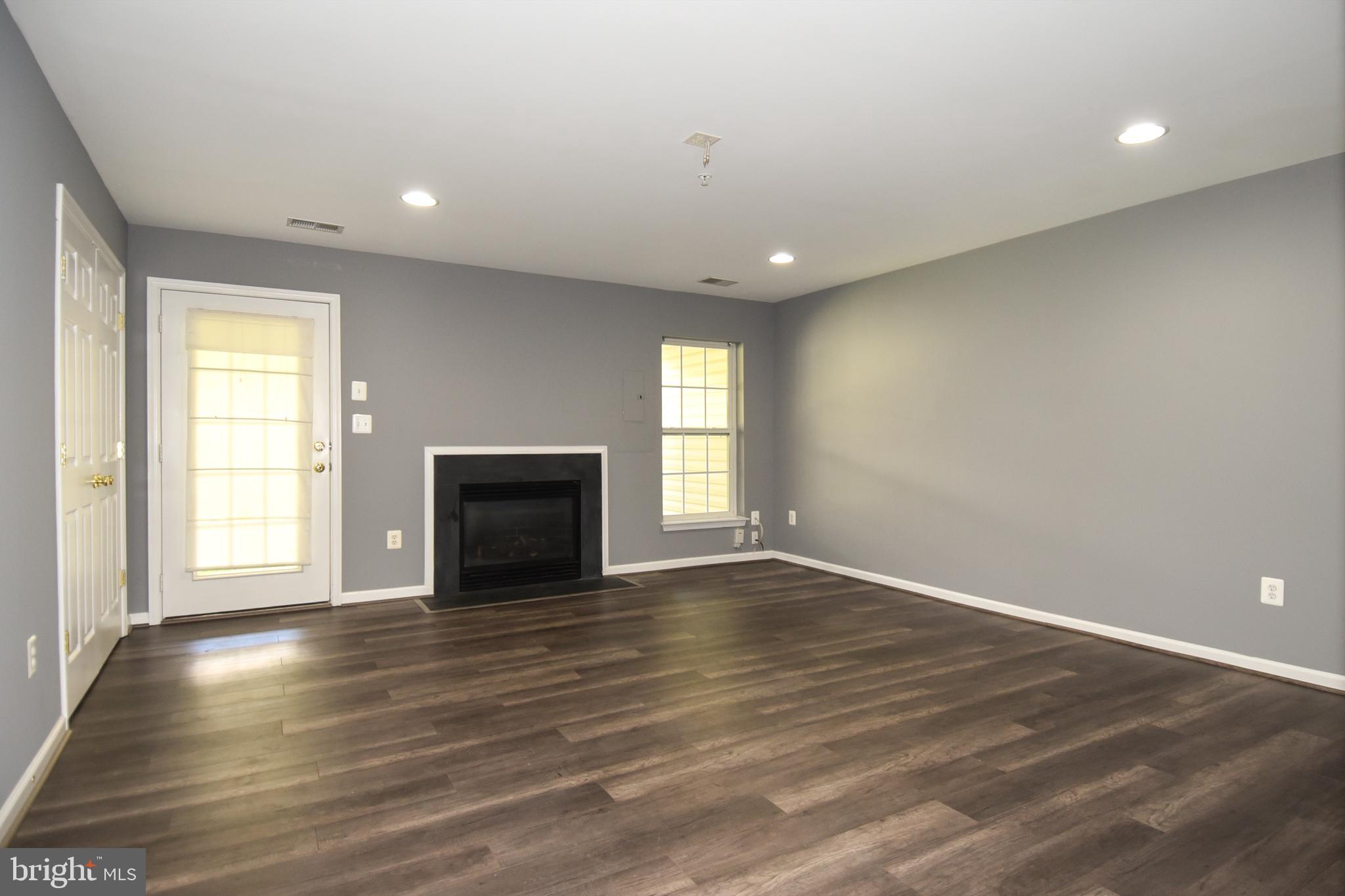 HOYLES MILL VILLAGE - Residential Lease