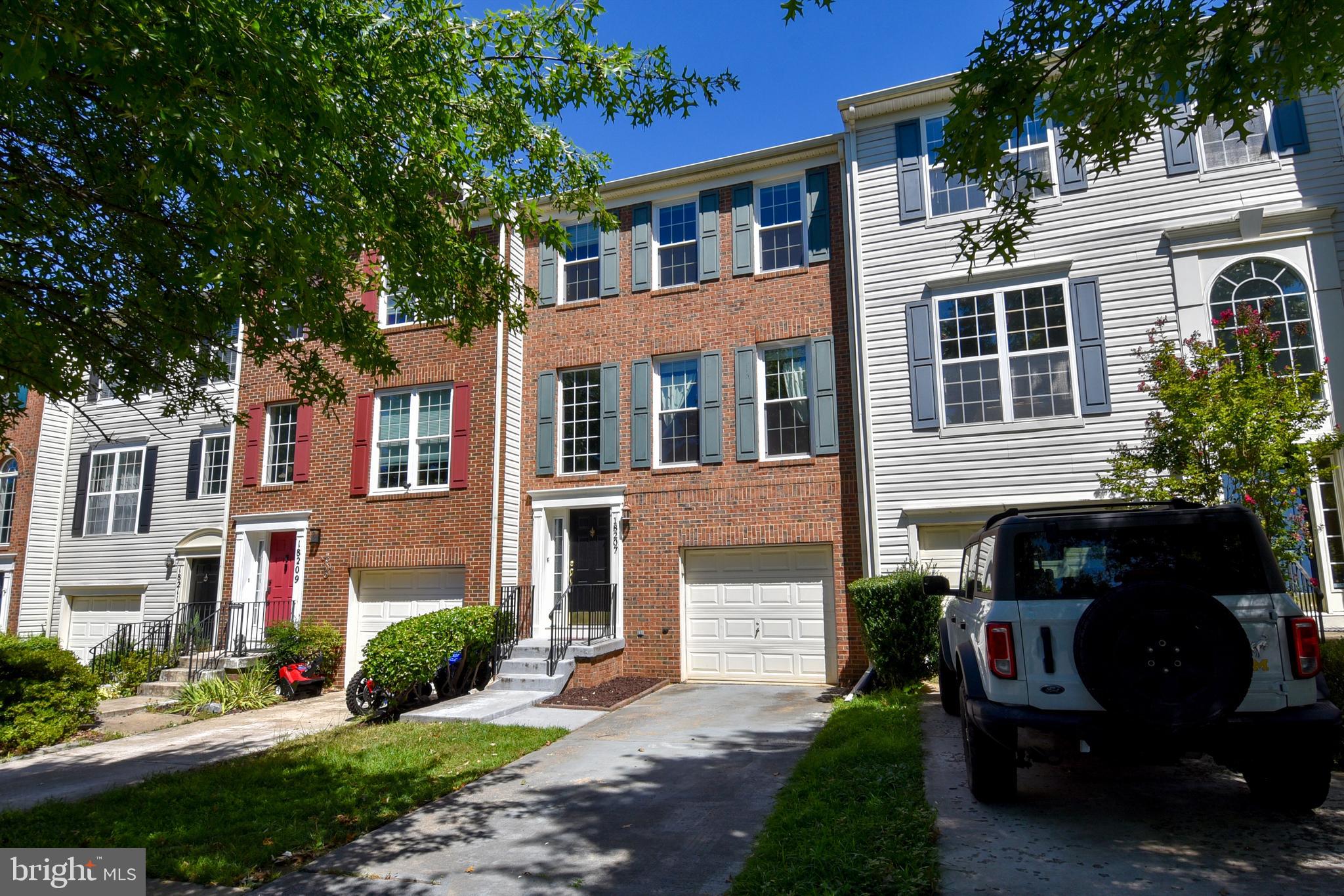 HOYLES MILL VILLAGE - Residential Lease