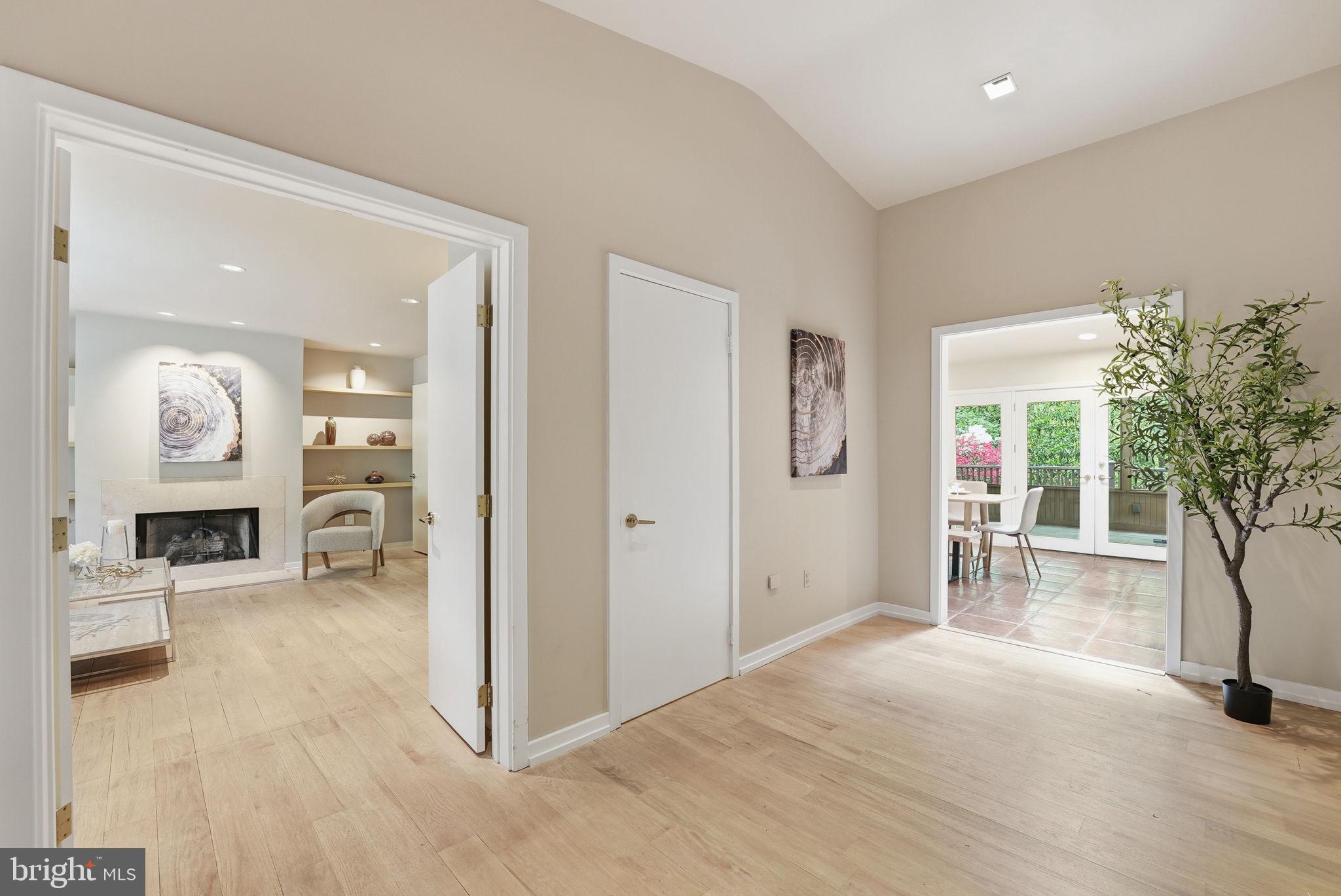 POTOMAC WOODS - Residential