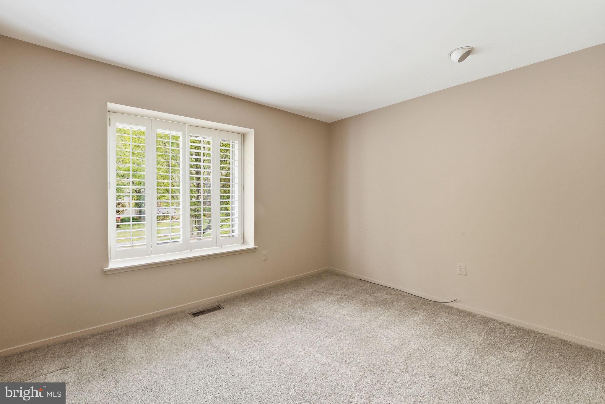 POTOMAC WOODS - Residential