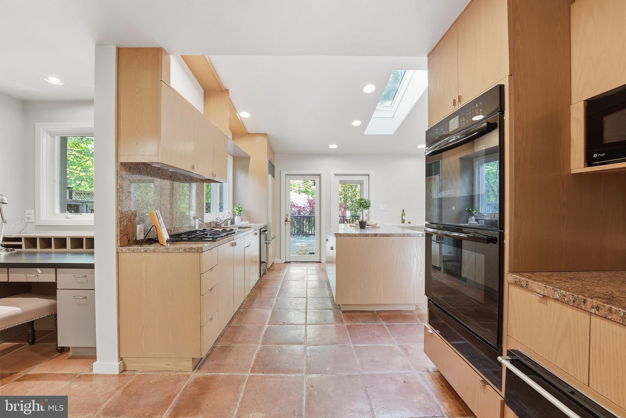 POTOMAC WOODS - Residential