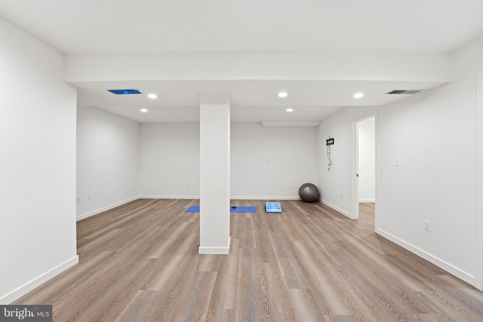 POTOMAC WOODS - Residential