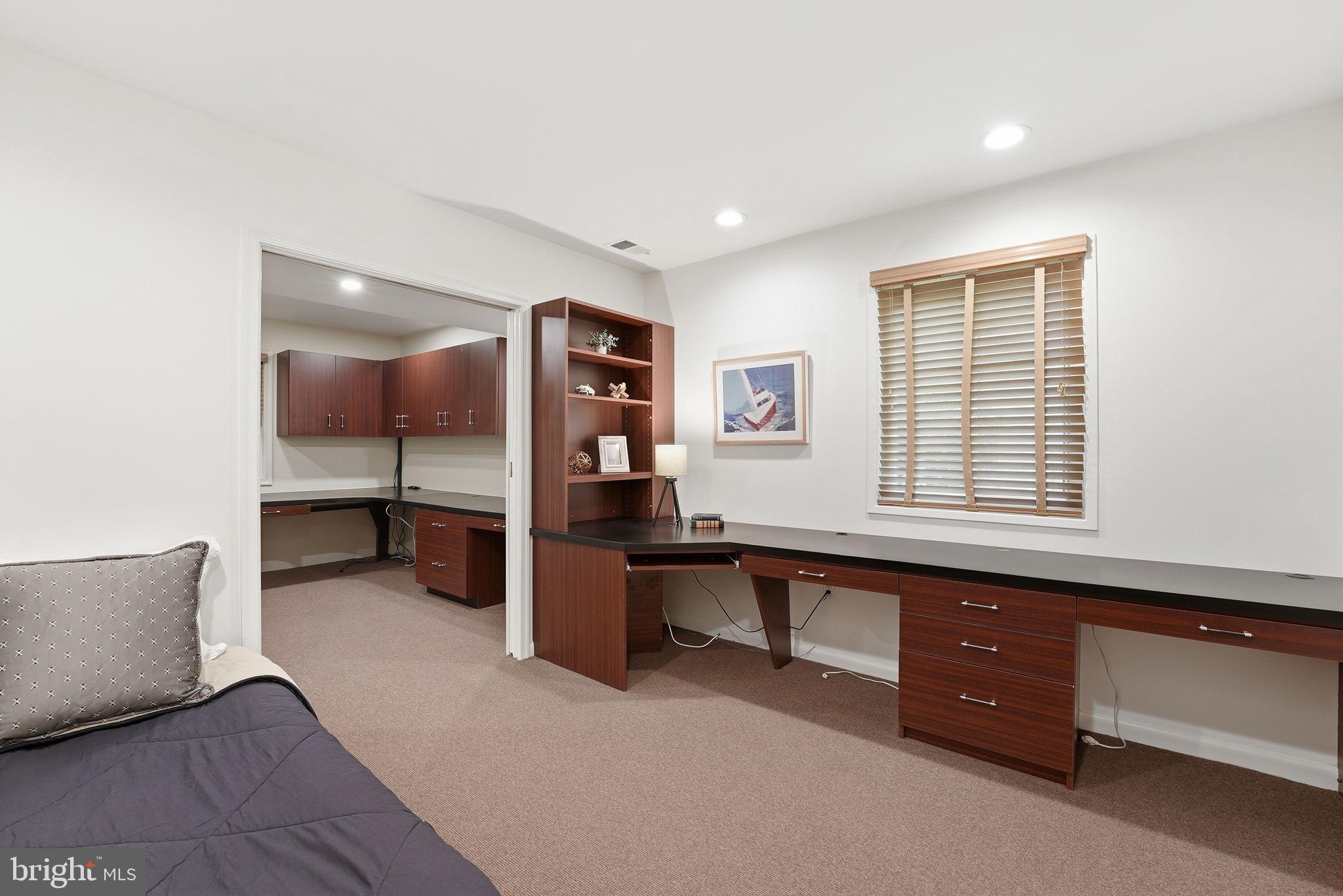 POTOMAC WOODS - Residential