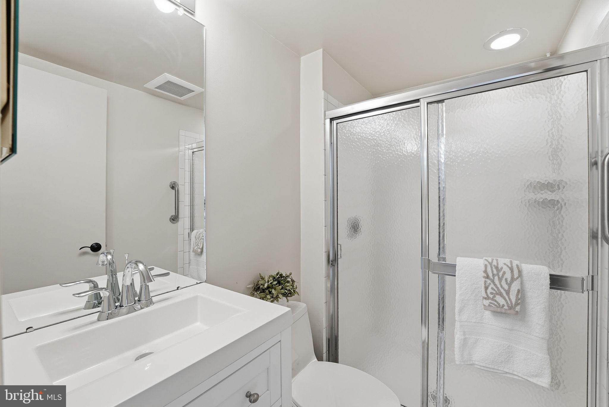 POTOMAC WOODS - Residential