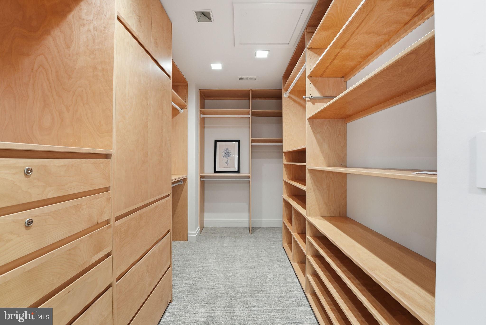 POTOMAC WOODS - Residential