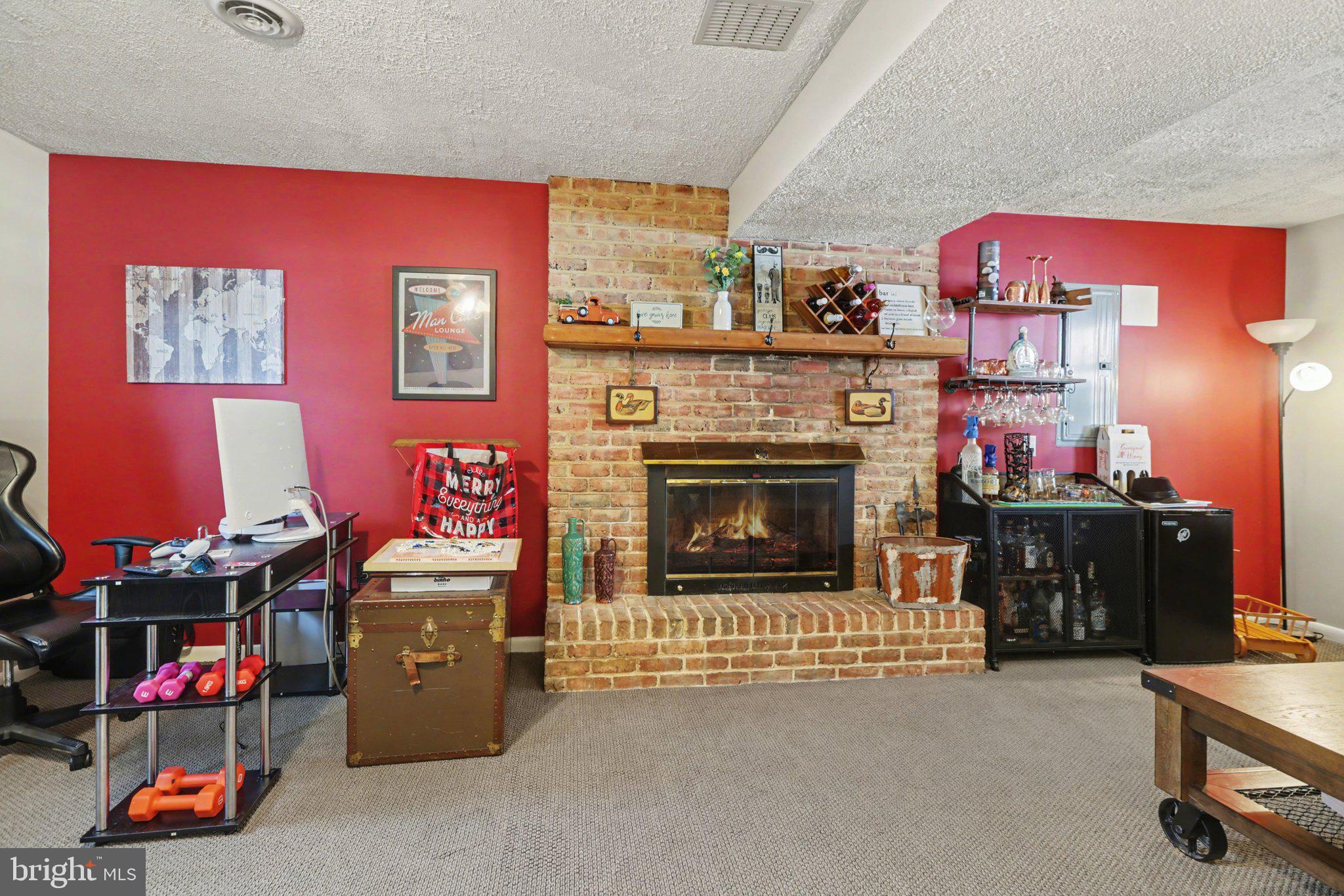 MEMFORD ESTATES - Residential