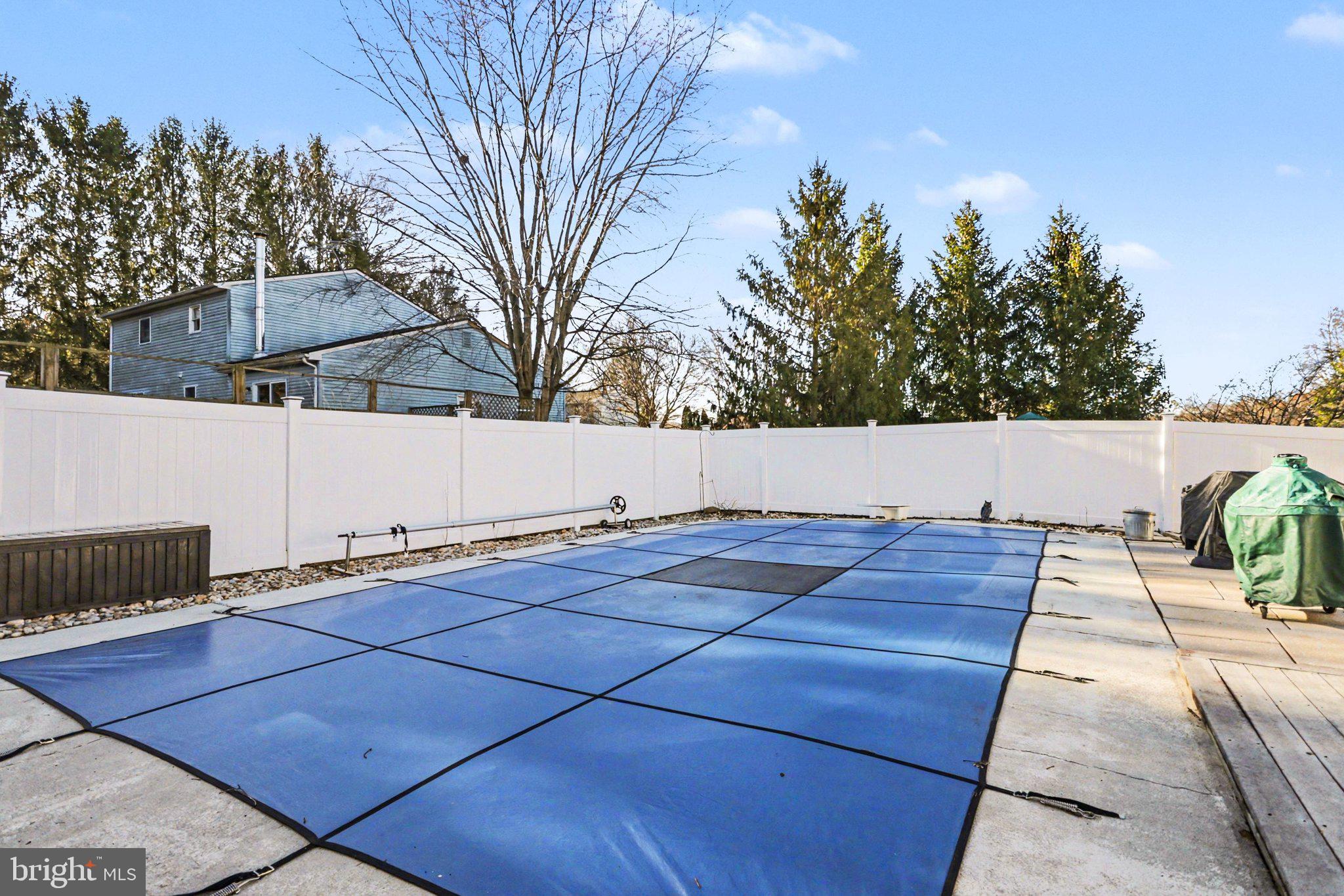 MEMFORD ESTATES - Residential