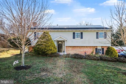 6 AUTUMN DRIVE DILLSBURG PA 17019