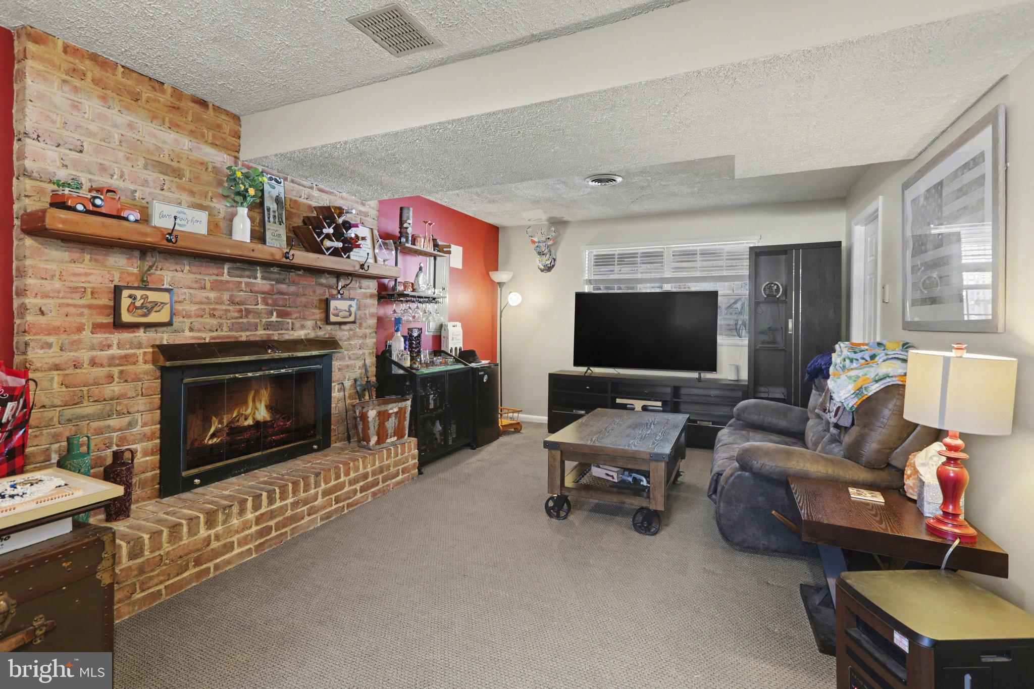 MEMFORD ESTATES - Residential