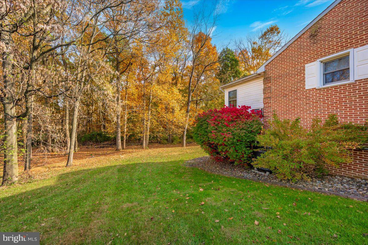 TOWNE OAK VILLAGE - Residential