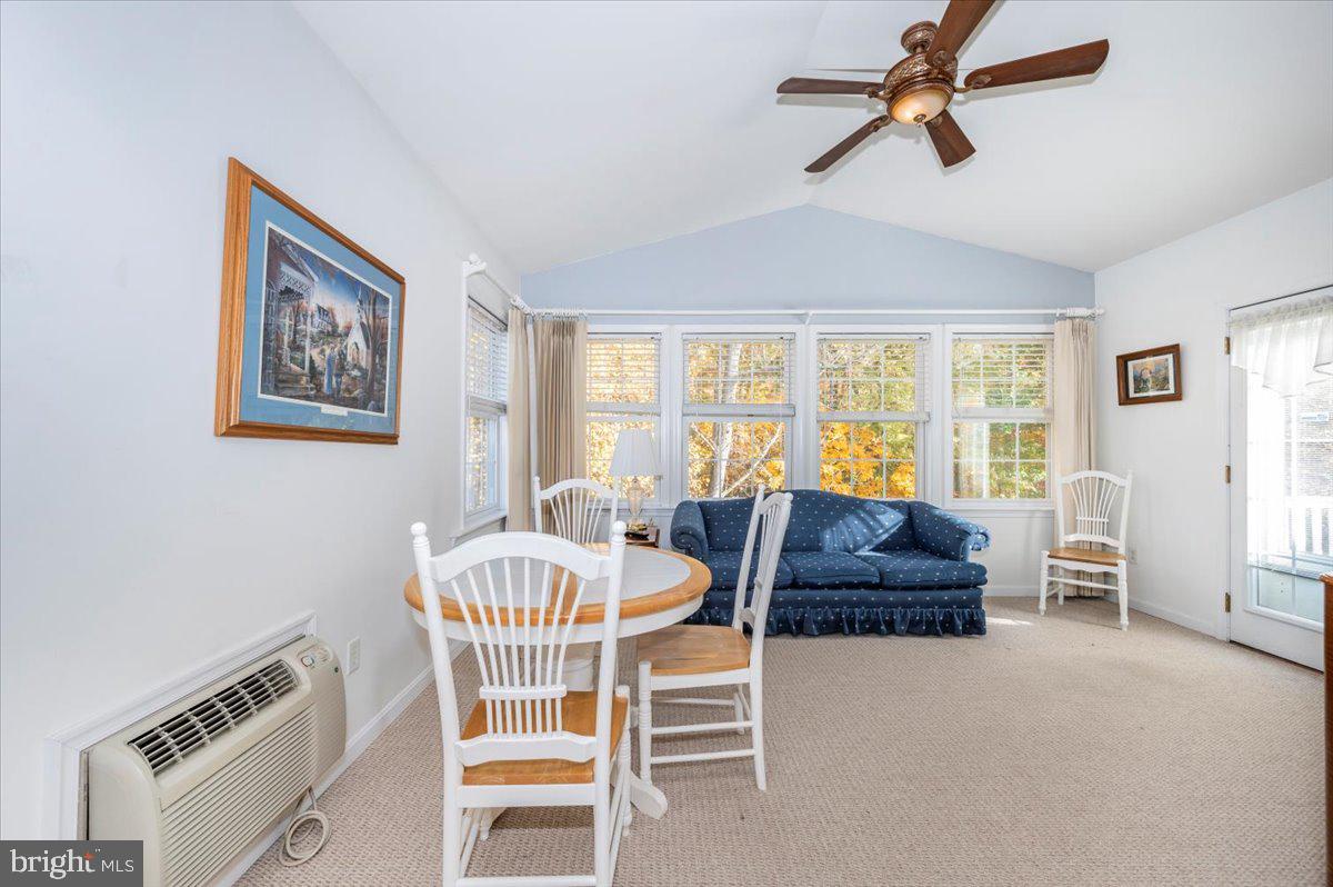 TOWNE OAK VILLAGE - Residential