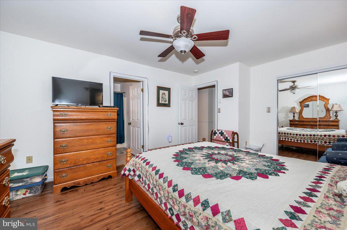 TOWNE OAK VILLAGE - Residential