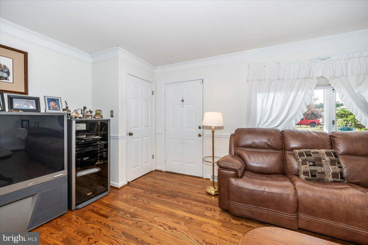 TOWNE OAK VILLAGE - Residential