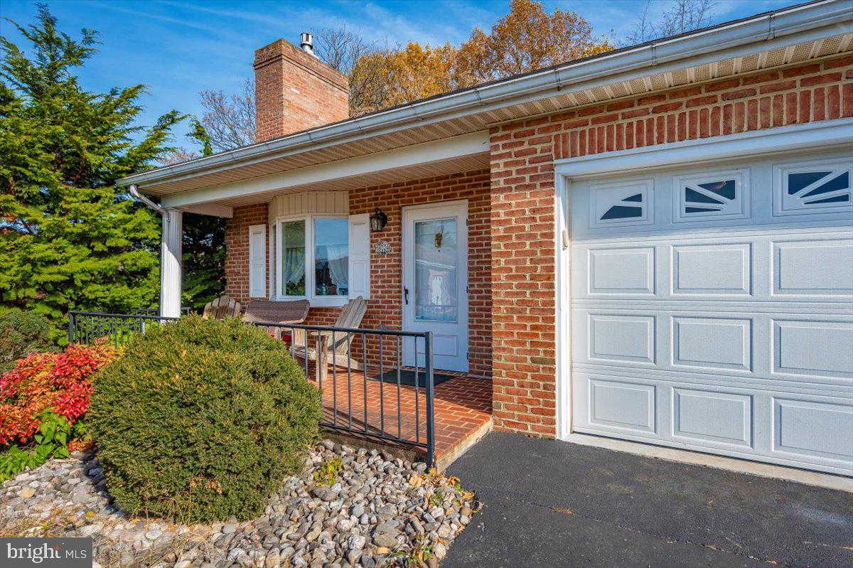 TOWNE OAK VILLAGE - Residential