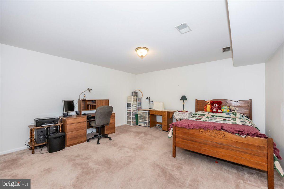 TOWNE OAK VILLAGE - Residential