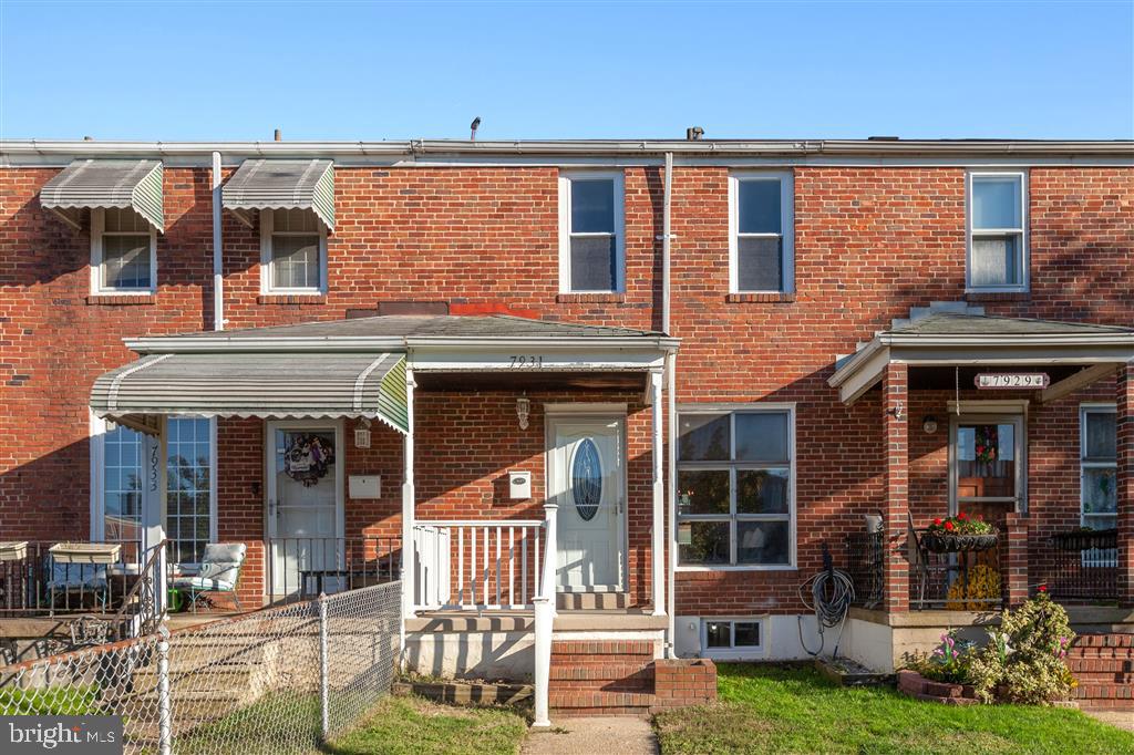 NORTH POINT VILLAGE - Residential