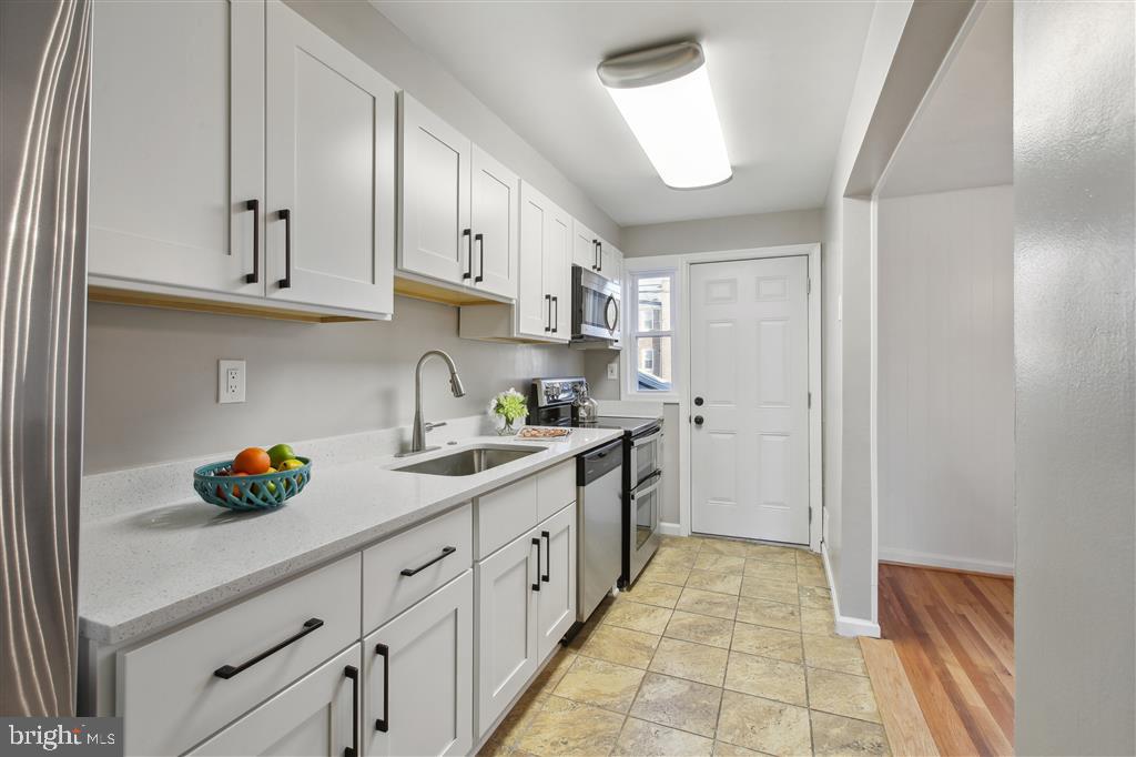 NORTH POINT VILLAGE - Residential