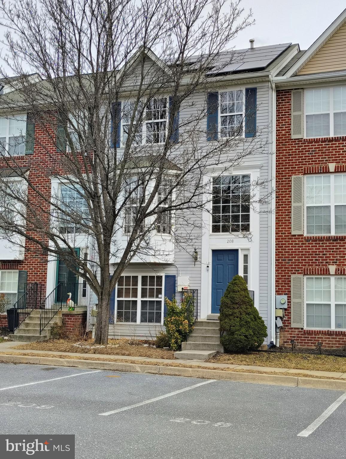 NORTH CROSSING - Residential Lease