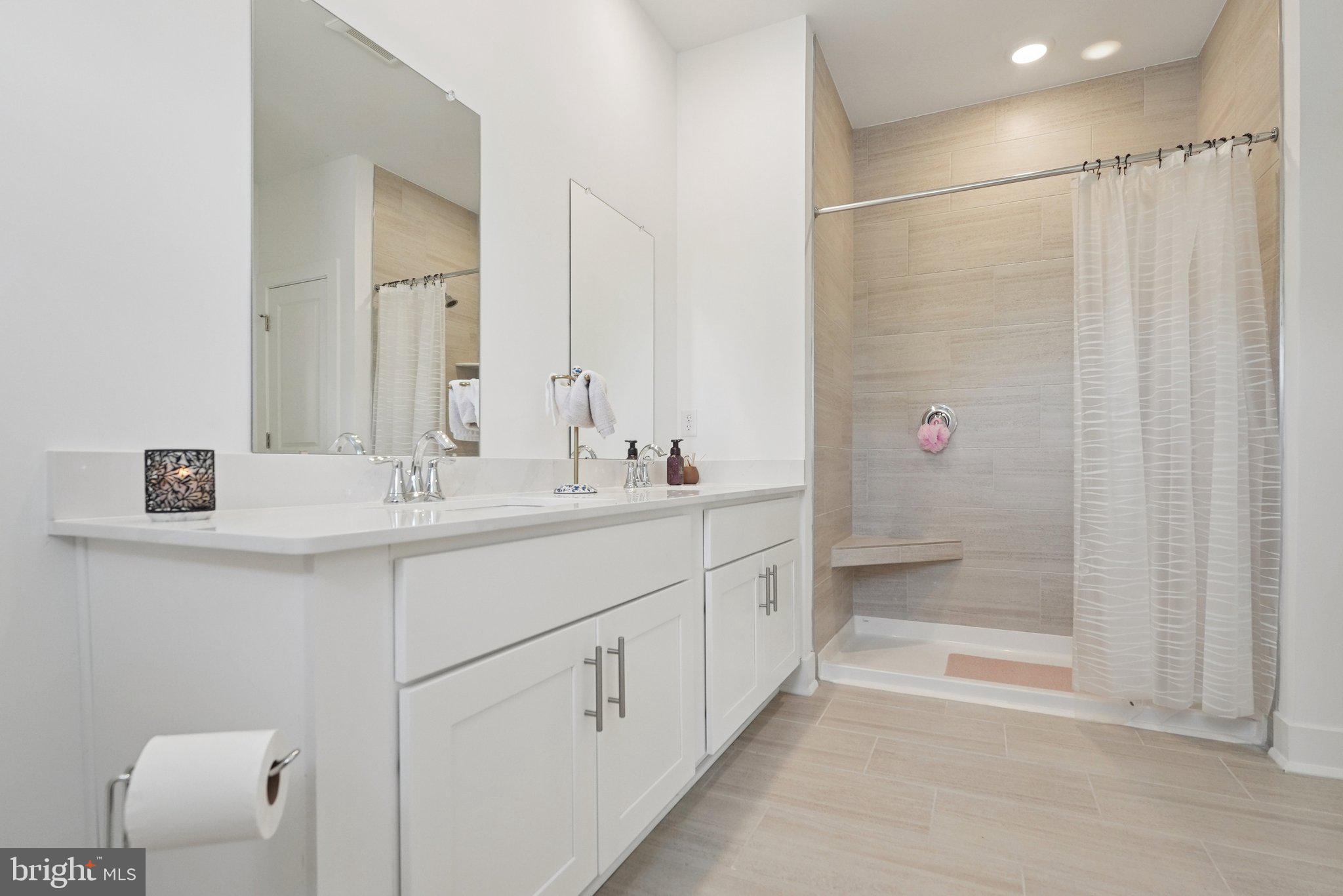 COLLECTION AT HOPEWELL - Residential